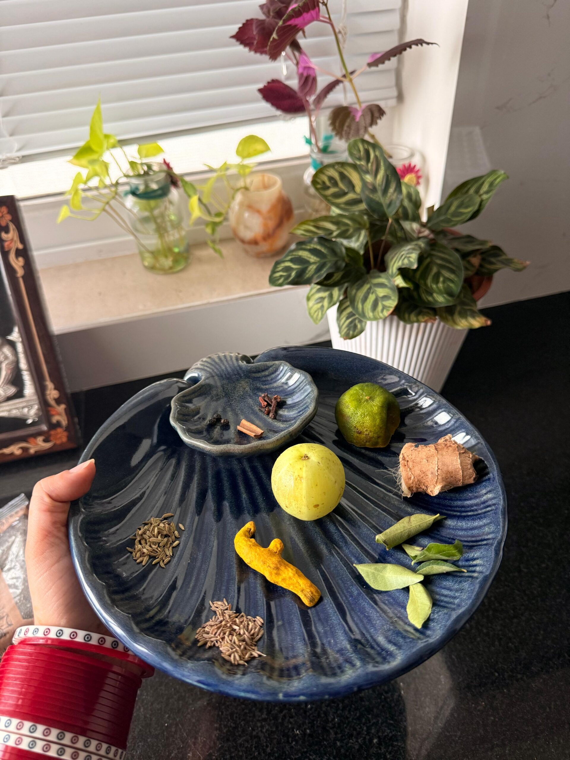 The “Glow & Melt” Anti-Inflammatory Ice Cubes: A Morning Ritual for Glowy Skin, Gut Health & Sustainable Weight Loss